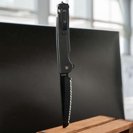 RONIN FULL SERRATED — Daggerr Museum June 2022